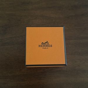 Tiny Hermes box